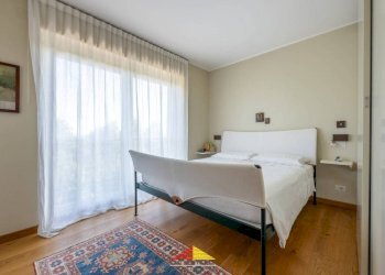 Camera da letto - Appartamento via Bagni, 1, Saluzzo - foto 16