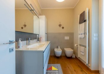 Bagno - Appartamento via Bagni, 1, Saluzzo - foto 24