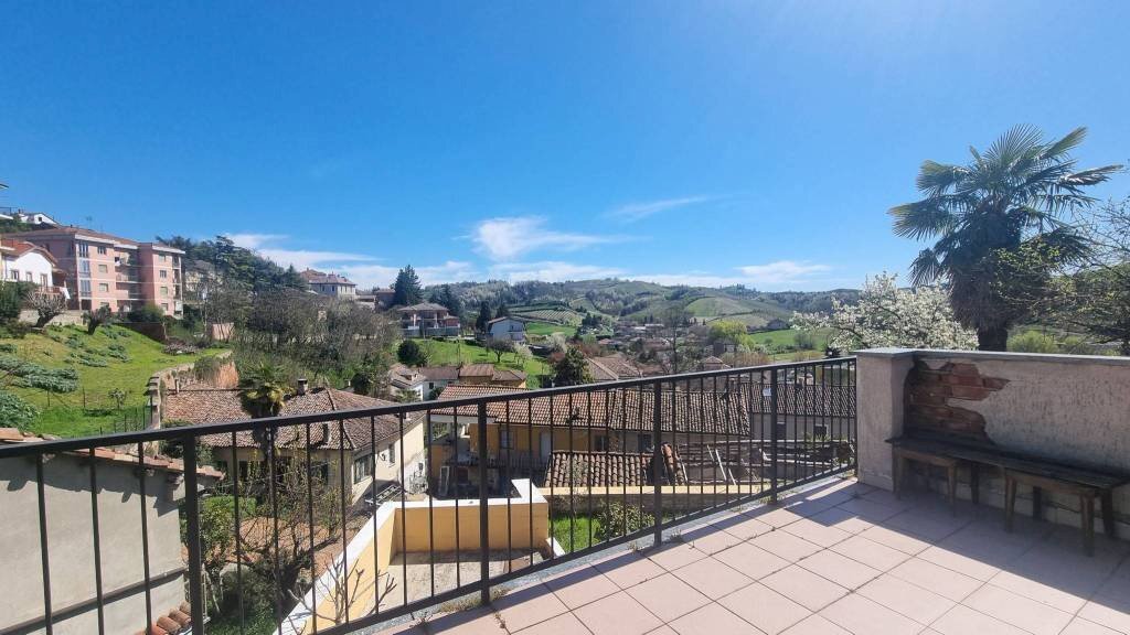 Terrazzo - Rustico via Angelo Brofferio, 3, Mombercelli - foto 1