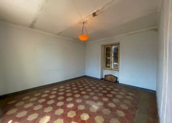 Stanza non arredata - Villa strada Provinciale per Pozzolo Formigaro, Tortona - foto 8