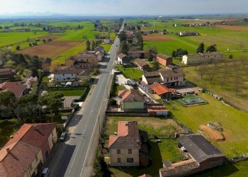 Stanza non arredata - Villa strada Provinciale per Pozzolo Formigaro, Tortona - foto 13
