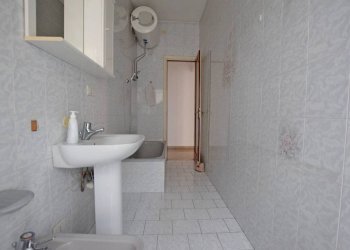 Bagno - Appartamento corso Italia, 8, Mondovì - foto 12