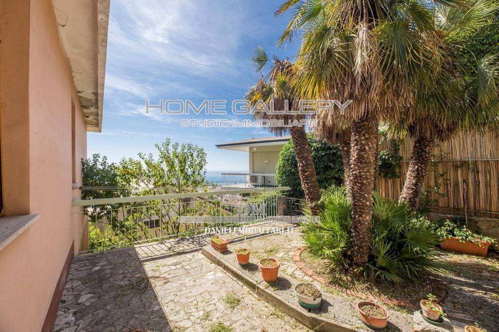 Giardino - Villa via Domenico Chiodo, 13, Genova (zona Castelletto) - foto 3