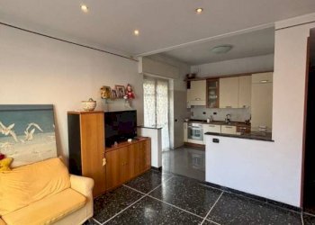 Soggiorno - Quadrilocale via Antica Romana di Quinto, Genova (zona Quarto) - foto 4