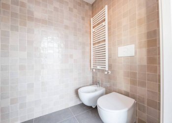 Bagno - One-room apartment piazzale John Fitzgerald Kennedy, Genova - photo 12
