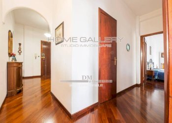 Corridoio - Appartamento corso Europa, 572, Genova (zona Quarto) - foto 11