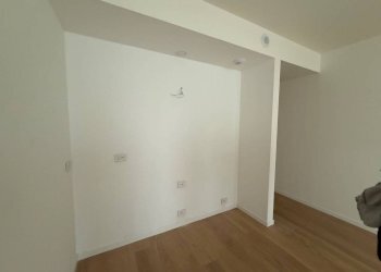 Camera da letto - One-room apartment piazzale John Fitzgerald Kennedy, Genova - photo 43