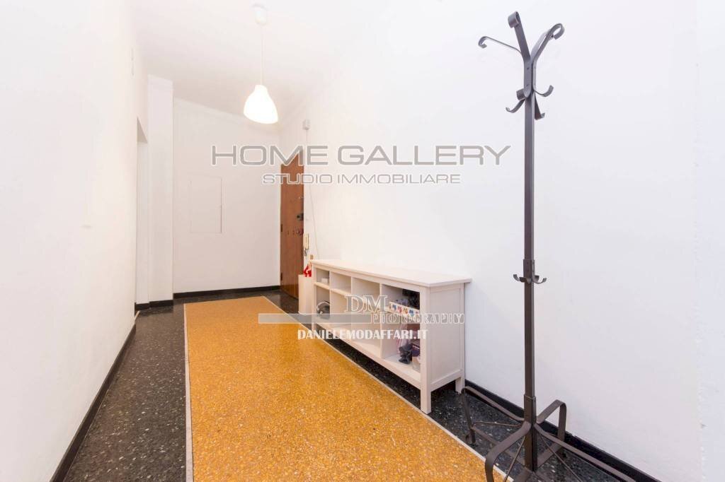 Ingresso - Three-room apartment via Monte Zovetto, Genova (neighborhood Albaro) - photo 2