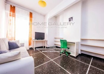 Soggiorno - Trilocale via Monte Zovetto, Genova (zona Albaro) - foto 7