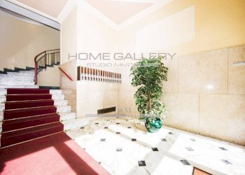 Interno palazzo - Trilocale via Monte Zovetto, Genova (zona Albaro) - foto 30