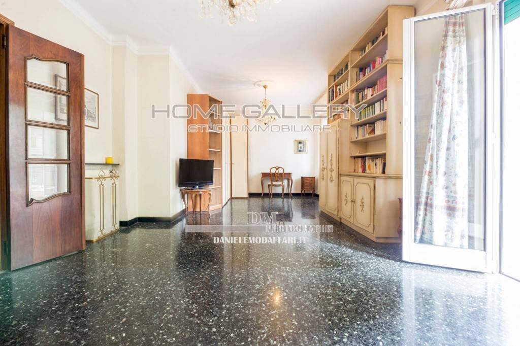 Salone - Four-room apartment via 24 Maggio, Genova (neighborhood Sestri Ponente) - photo 2