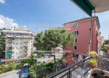 Vista - Quadrilocale via 24 Maggio, Genova (zona Sestri Ponente) - foto 1