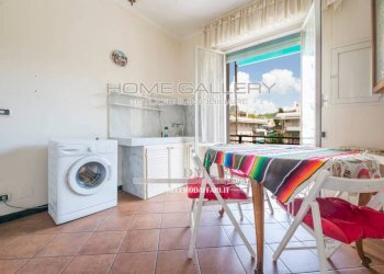 Lavanderia - Quadrilocale via 24 Maggio, Genova (zona Sestri Ponente) - foto 4