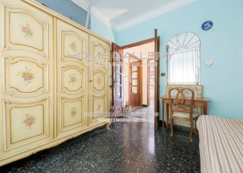 Camera da letto - Quadrilocale via 24 Maggio, Genova (zona Sestri Ponente) - foto 9