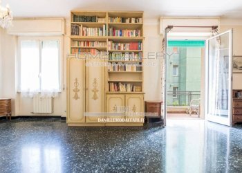 Camera da letto - Quadrilocale via 24 Maggio, Genova (zona Sestri Ponente) - foto 20