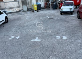 Foto 1 - Box Viale Delle Medaglie D'oro
 
6N, Catania - foto 1