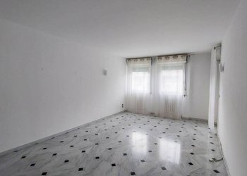 Soggiorno - Quadrilocale via Luigi Lusignani, Genova (zona Molassana) - foto 4