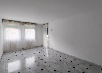 Soggiorno - Quadrilocale via Luigi Lusignani, Genova (zona Molassana) - foto 5