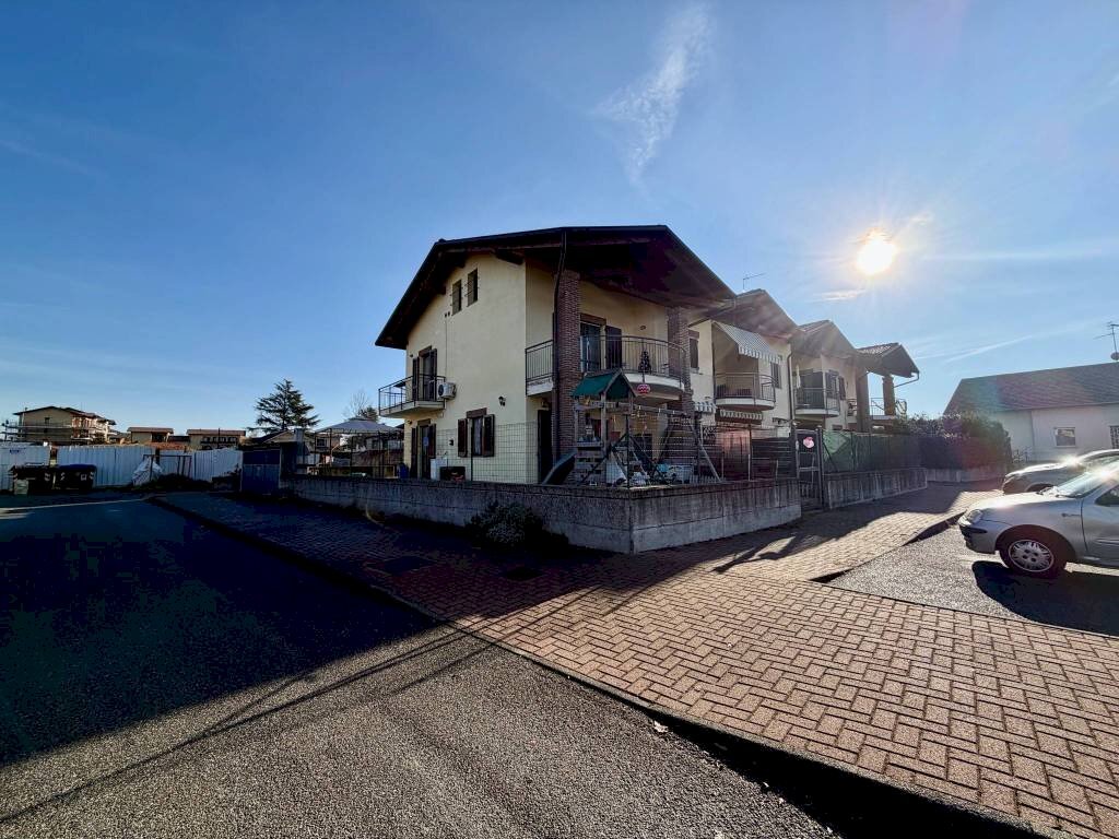 Facciata - Villa via Vercellotto, 217d, Cossato - photo 3