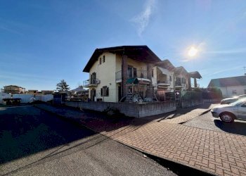 Facciata - Villa via Vercellotto, 217d, Cossato - foto 3