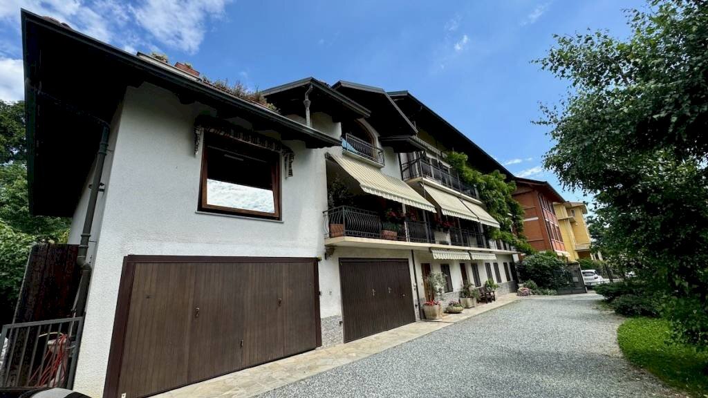 Facciata - Quadrilocale via Dante Alighieri, 104, Cossato - foto 1