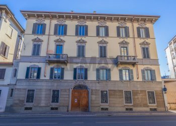 Edificio - Quadrilocale Via Manzoni
 
56, Monza - foto 2