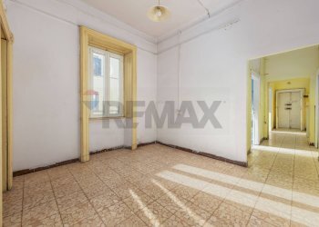 Sala da pranzo - Quadrilocale Via Manzoni
 
56, Monza - foto 18