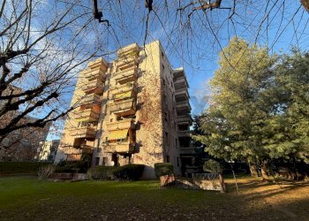 Edificio all\'aperto - Trilocale Via Canesi
 
8, Monza - foto 1