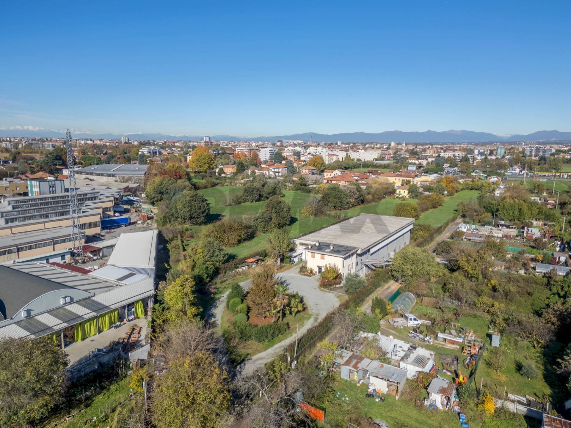 Edificio all\'aperto - Capannone via vignola, Monza - foto 3