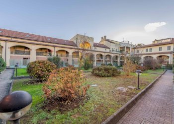 Edificio all\'aperto - Three-room apartment via Settimo Milanese
 
25, Milano - photo 1