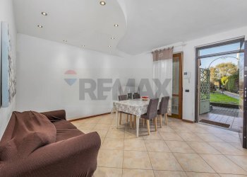 Sala da pranzo - Three-room apartment via Settimo Milanese
 
25, Milano - photo 8