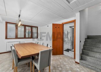 Sala da pranzo - Three-room apartment via Settimo Milanese
 
25, Milano - photo 30