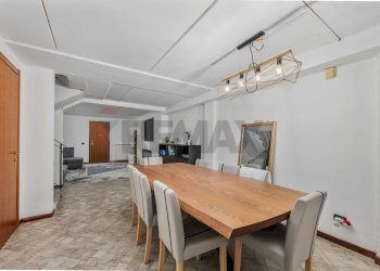 Sala da pranzo - Three-room apartment via Settimo Milanese
 
25, Milano - photo 31