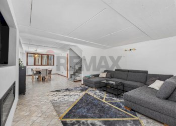 Sala da pranzo - Three-room apartment via Settimo Milanese
 
25, Milano - photo 33