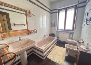 Bagno - Four-room apartment via Ortigara, 7, Mondovì - photo 11