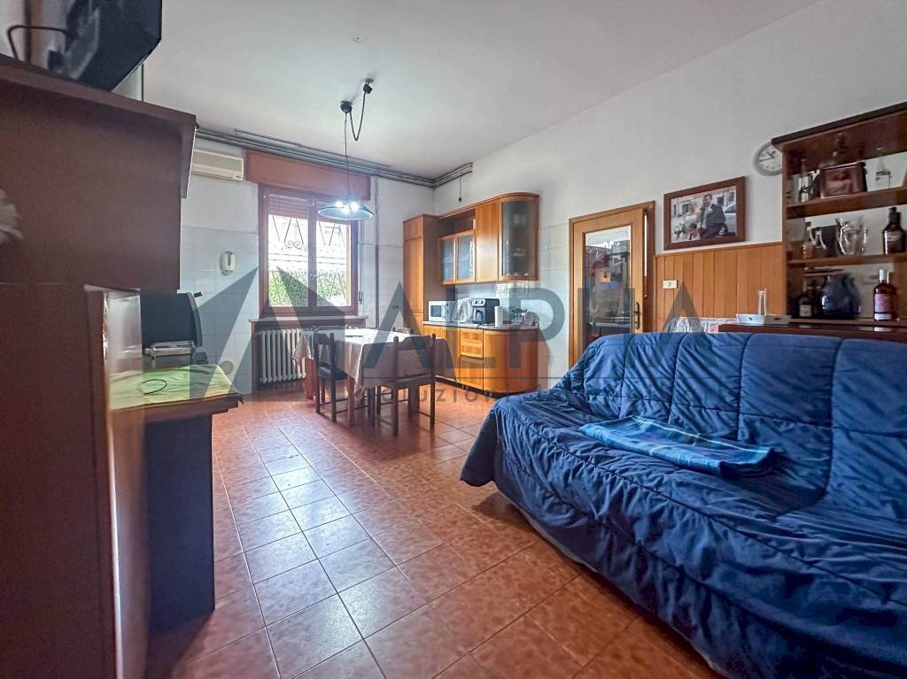 Salone - Villa via Ragone Vecchio, Ravenna (zona San Pietro in Vincoli) - foto 1