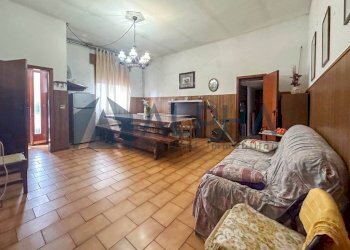 Salone - Villa via Ragone Vecchio, Ravenna (zona San Pietro in Vincoli) - foto 14