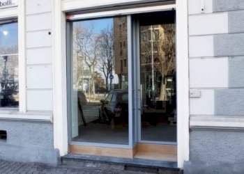 Negozio Corso 4 Novembre, 1, Cuneo (zona Centro) - foto 1