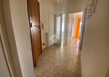 Three-room apartment Via Torino, Castiglione Torinese - photo 4