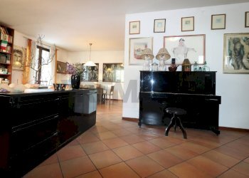 Portion of a house Brembate di Sopra, BG, Brembate di Sopra - photo 8