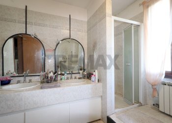 Portion of a house Brembate di Sopra, BG, Brembate di Sopra - photo 26