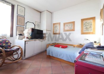 Portion of a house Brembate di Sopra, BG, Brembate di Sopra - photo 27