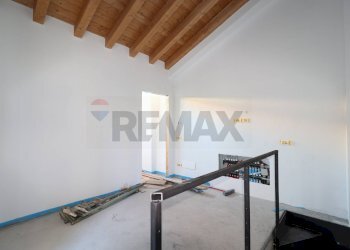 Casa indipendente VIA ROVARIS 
 Verdello, BG, Verdello - foto 12