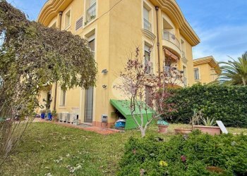 Three-room apartment Via Don Lorenzo Milani, Misano Adriatico - photo 27