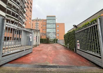 Box Via Fra Riccardo Pampuri, Milano (zona Vigentino) - foto 1