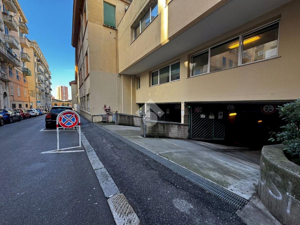 Box Via S. Giovanni Bosco, Genova (zona Sampierdarena) - foto 2
