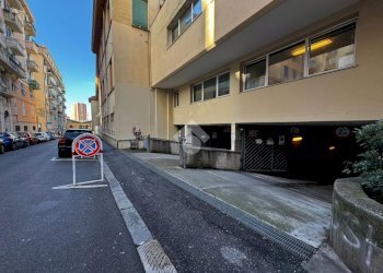 Box Via S. Giovanni Bosco, Genova (zona Sampierdarena) - foto 2