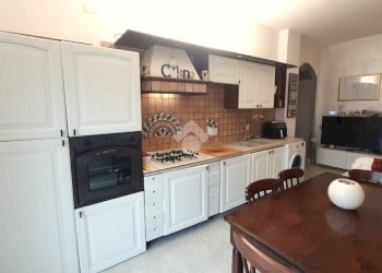 Two-room apartment Senago, Senago - photo 3