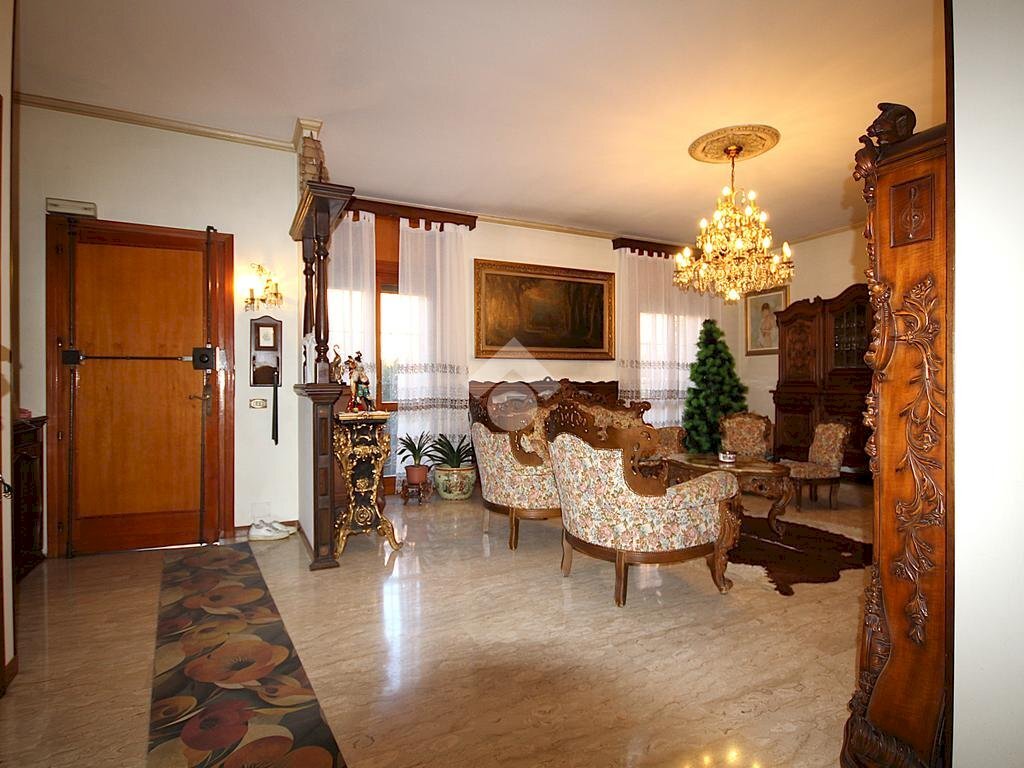 Villa a Schiera Via Cesare Balbo, Alba - foto 3