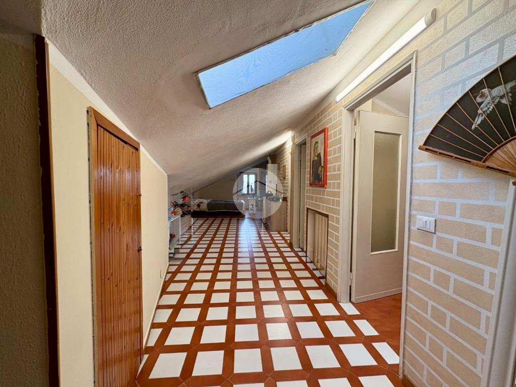 Attic Via Collegno, Alpignano - photo 2